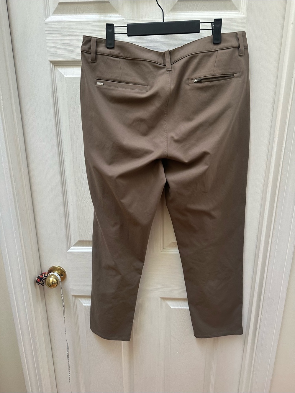 Vuori Cascade Tech Chino Pant Athletic Slim Fit brown tan 34 pants - Picture 6 of 6